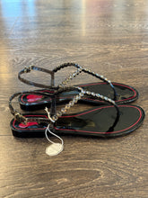 Carica l'immagine nel visualizzatore di Gallery, MENGHI SANDALO INFRADITO SWAROVSKI NERO