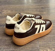 Carica l'immagine nel visualizzatore di Gallery, BACK 70 SNEAKER CON PLATEAU BROOKLYN MARRONE