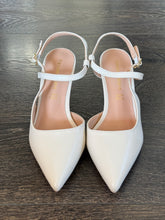 Carica l'immagine nel visualizzatore di Gallery, FRANCESCO MILANO SLINGBACK PELLE PANNA TACCO 8 CM
