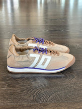 Carica l'immagine nel visualizzatore di Gallery, BACK 70 SNEAKER SABBIA ROCKET
