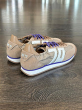 Carica l'immagine nel visualizzatore di Gallery, BACK 70 SNEAKER SABBIA ROCKET
