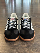 Carica l'immagine nel visualizzatore di Gallery, BACK 70 GHOST NERA
