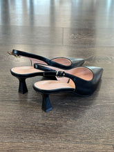 Carica l'immagine nel visualizzatore di Gallery, FRANCESCO MILANO SLINGBACK IN PELLE NERA TACCO 4,5 CM
