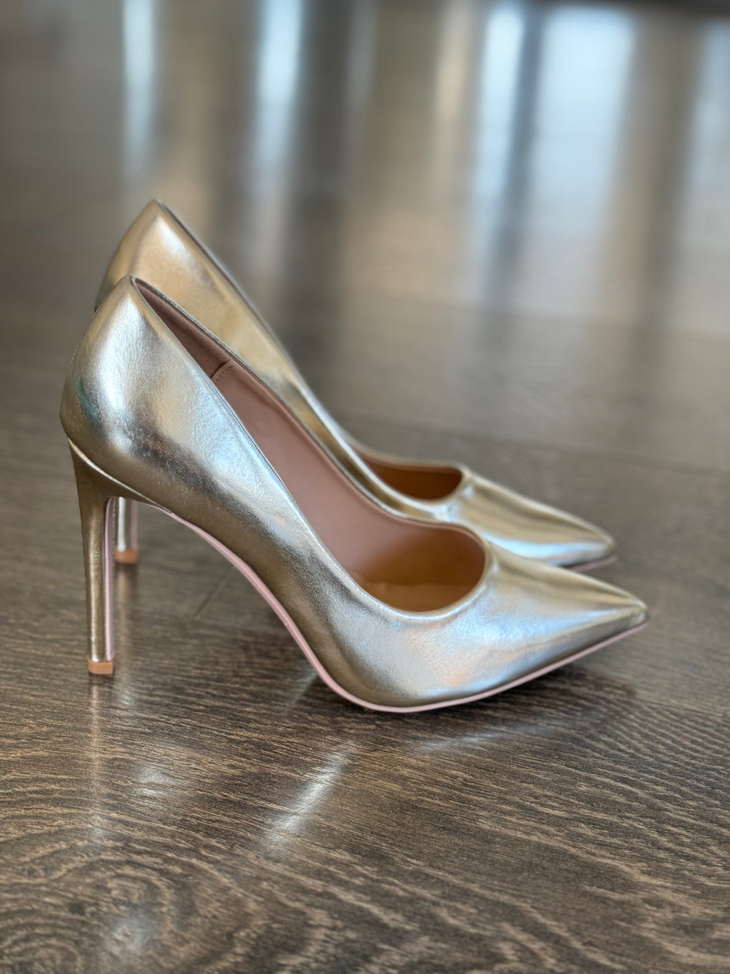 FRANCESCO MILANO DECOLLETE' IN PELLE LAMINATA PLATINO TC 10