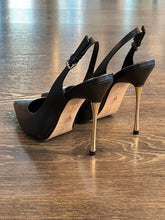 Carica l&#39;immagine nel visualizzatore di Gallery, CARRANO SLINGBACK IN PELLE NERA TACCO 10,5CM  IN ACCIAIO
