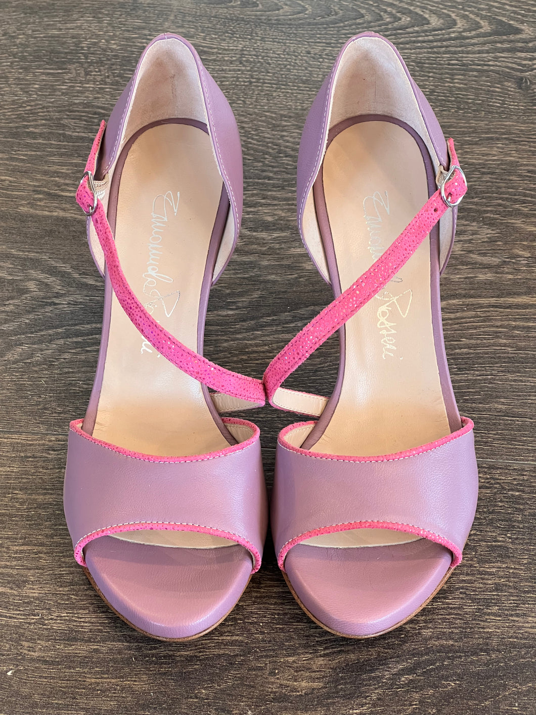 EMANUELA PASSERI SPUNTATA  IN PELLE AMETISTA + FUXIA TACCO8CM
