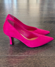 Carica l'immagine nel visualizzatore di Gallery, FRANCESCO MILANO DECOLLETE' IN CAMOSCIO FUXIA  TACCO 8 CM SCOLLO A CUORE
