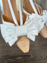 Carica l'immagine nel visualizzatore di Gallery, BRUNO PREMI SLINGBACK FIOCCO BIANCO
