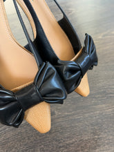 Carica l'immagine nel visualizzatore di Gallery, BRUNO PREMI SLINGBACK FIOCCO NERO
