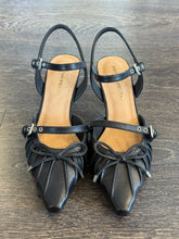 Carica l'immagine nel visualizzatore di Gallery, BRUNO PREMI SLINGBACK IN PELLE NERA TACCO 7 CM CON FIOCCO
