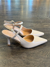 Carica l'immagine nel visualizzatore di Gallery, FRANCESCO MILANO SLINGBACK PELLE BEIGE TACCO 8 CM
