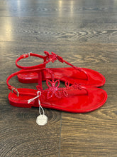 Carica l'immagine nel visualizzatore di Gallery, MENGHI SANDALO ROSSO INFRADITO "CAVIGLIERA" IN GOMMA CON SWAROVSKI

