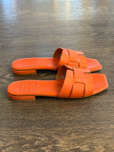 Carica l'immagine nel visualizzatore di Gallery, LUIS ANNE MULE IN PELLE ARANCIO
