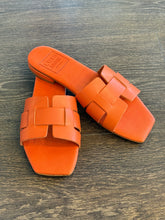 Carica l'immagine nel visualizzatore di Gallery, LUIS ANNE MULE IN PELLE ARANCIO
