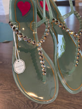 Carica l&#39;immagine nel visualizzatore di Gallery, MENGHI SANDALO INFRADITO SWAROVSKI VERDE
