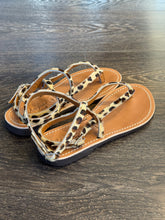 Carica l'immagine nel visualizzatore di Gallery, L'ARTIGIANO SANDALO INCROCIO CAVALLINO LEOPARDATO
