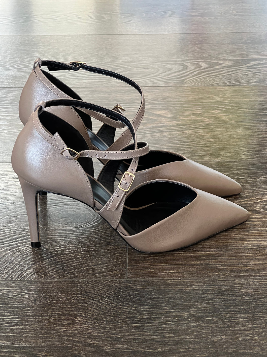 MISS UNIQUE DECOLLETE' IN PELLE FANGO TC8,5CM