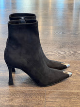 Carica l'immagine nel visualizzatore di Gallery, BRUNO PREMI TRONCHETTO IN CAMOSCIO NERO TC 9 CM PUNTALE
