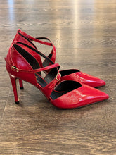Carica l&#39;immagine nel visualizzatore di Gallery, MISS UNIQUE DECOLLETE&#39; IN VERNICE ROSSA TC8,5CM
