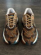 Carica l'immagine nel visualizzatore di Gallery, JOIA PARIS SNEAKER STRASS MARRONE
