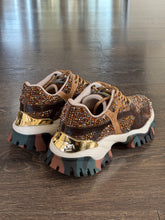 Carica l'immagine nel visualizzatore di Gallery, JOIA PARIS SNEAKER STRASS MARRONE
