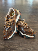 Carica l'immagine nel visualizzatore di Gallery, JOIA PARIS SNEAKER STRASS MARRONE
