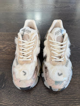 Carica l&#39;immagine nel visualizzatore di Gallery, JOIA PARIS SNEAKER WHITE (PELLICCIA)
