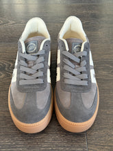Carica l'immagine nel visualizzatore di Gallery, BACK 70 SNEAKER FONDO XXL CAMOSCIO GRIGIO
