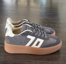 Carica l'immagine nel visualizzatore di Gallery, BACK 70 SNEAKER FONDO XXL CAMOSCIO GRIGIO
