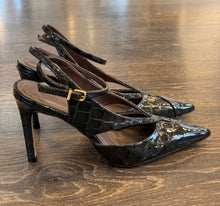 Carica l'immagine nel visualizzatore di Gallery, VICENZA SLINGBACK IN VERNICE NERA-VERDE
