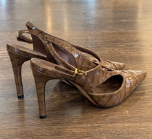Carica l'immagine nel visualizzatore di Gallery, VICENZA SLINGBACK IN VERNICE AMBRA
