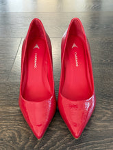 Carica l'immagine nel visualizzatore di Gallery, CARRANO DECOLLETE' IN VERNICE ROSSA TACCO 8,5CM
