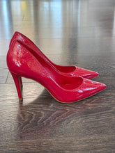 Carica l'immagine nel visualizzatore di Gallery, CARRANO DECOLLETE' IN VERNICE ROSSA TACCO 8,5CM
