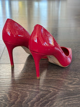 Carica l'immagine nel visualizzatore di Gallery, CARRANO DECOLLETE' IN VERNICE ROSSA TACCO 8,5CM
