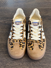 Carica l&#39;immagine nel visualizzatore di Gallery, BACK70 SNEAKER IN CAVALLINO LEOPARDATO
