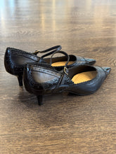 Carica l&#39;immagine nel visualizzatore di Gallery, CECIL DECOLLETE&#39; IN PELLE NERA TC 4 CM
