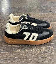 Carica l'immagine nel visualizzatore di Gallery, BACK 70 SNEAKER CON PLATEAU BROOKLYN NERA
