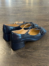 Carica l&#39;immagine nel visualizzatore di Gallery, CECIL DECOLLETE&#39; A T E FIOCCHETTO TC 4 CM IN NAPLACK BLU
