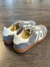 Carica l&#39;immagine nel visualizzatore di Gallery, BACK70 SNEAKER GREY TEDDY
