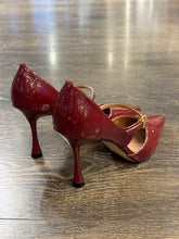 Carica l&#39;immagine nel visualizzatore di Gallery, VICENZA DECOLLETE&#39; IN VERNICE  BORDEAUX TACCO 9CM
