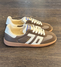 Carica l'immagine nel visualizzatore di Gallery, BACK70 CLOUD SNEAKER NAPPA TAUPE
