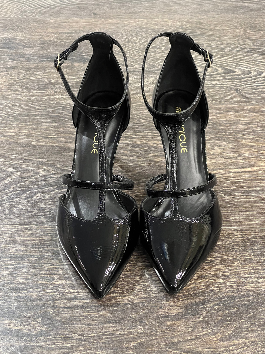 MISS UNIQUE DECOLLETE' SPEZZATA TACCO 7CM  VERNICE NERA