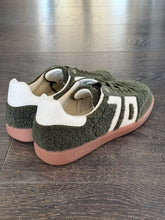 Carica l&#39;immagine nel visualizzatore di Gallery, BACK70 SNEAKER GREEN TEDDY
