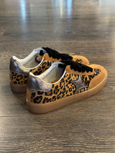 Carica l&#39;immagine nel visualizzatore di Gallery, LE JADE SNEAKER LEOPARDATA
