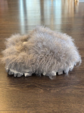 Carica l&#39;immagine nel visualizzatore di Gallery, JOIA PARIS SABOT PELOSOTTO GRIGIO
