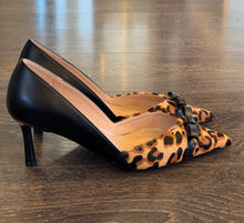 Carica l'immagine nel visualizzatore di Gallery, FRANCESCO MILANO DECOLLETE  LEOPARDO+FIOCCO
