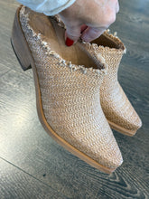 Carica l&#39;immagine nel visualizzatore di Gallery, ZOE SABOT  IN RAFFIA INTRECCIATA CAMEL  TC 5 CM
