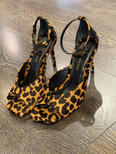 Carica l'immagine nel visualizzatore di Gallery, CARRANO SANDALO IN CAVALLINO LEOPARDO
