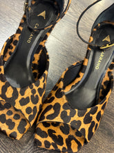 Carica l'immagine nel visualizzatore di Gallery, CARRANO SANDALO IN CAVALLINO LEOPARDO
