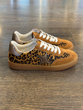 Carica l'immagine nel visualizzatore di Gallery, LE JADE SNEAKER LEOPARDATA
